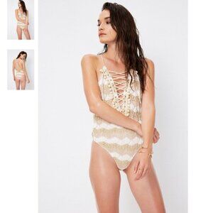 Tularosa Walker Crochet One-Piece Neutral Wavy Stripe Pom Pom Swimsuit Medium